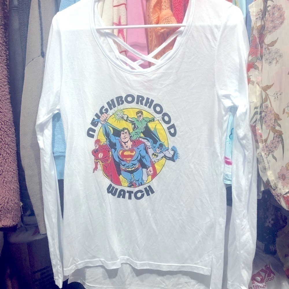 BOGO 🌸🌼 Dc Comics Justice League top - flaw